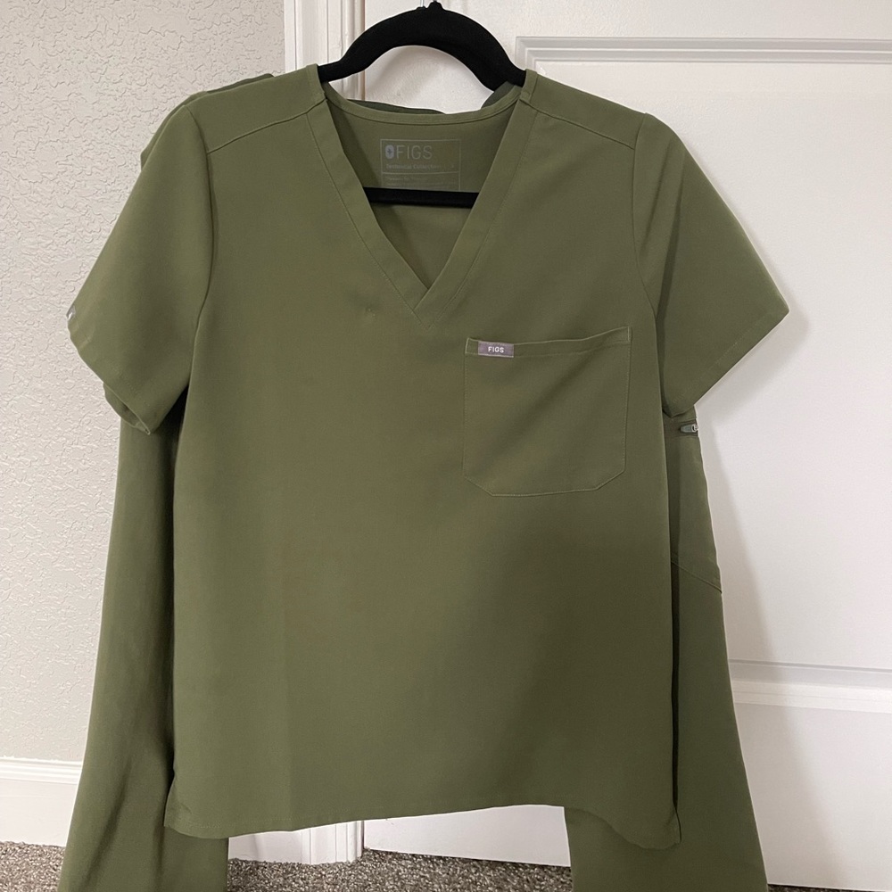 Figs Olive Sm top & Med joggers